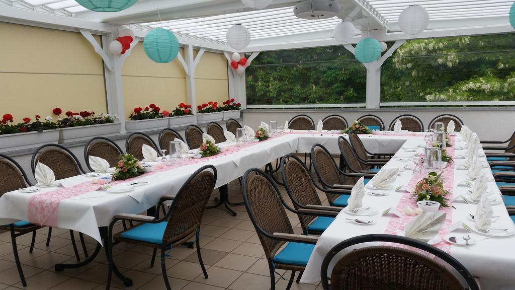 Hotel & Restaurant Park Cafe Isa Эрфурт Экстерьер фото